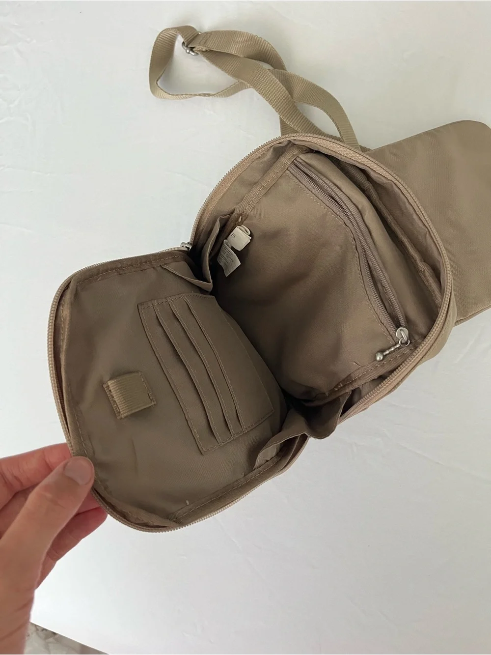 Baggallini Small Crossbody Messenger Bag in Taupe